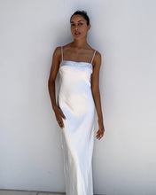 Load image into Gallery viewer, Arya Dress